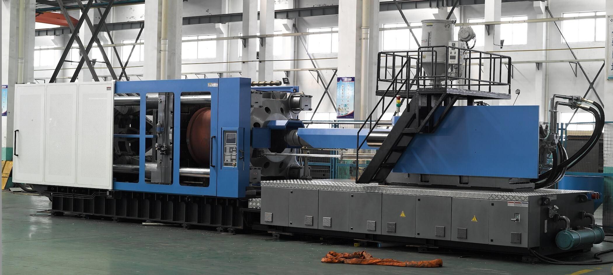 Tiefziehmaschine 2 Deep Mould Injection Machine 2