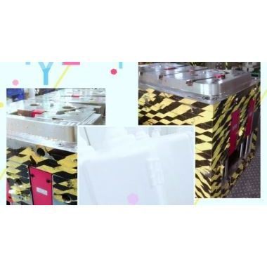 Kunststoff-Eimer Schimmel